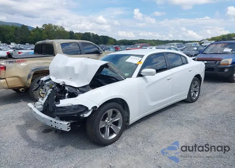 2016 Dodge Charger Sxt z USA, uszkodzony, nr VIN 2C3CDXHG5GH204377